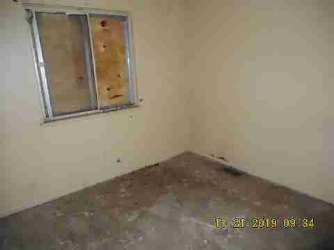 14220 Burt (33)_m.jpg